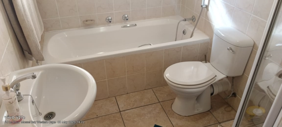 3 Bedroom Property for Sale in Menkenkop Western Cape
